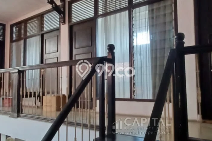 For Sale! Luxury House LT 244m2 Desain Modern di Bandung Kota For Sale! Luxury House LT 244m2 Desain Modern di Bandung Kota
