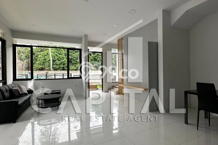 For Sale Rumah 3 Kamar Lokasi Strategis Nyaman dan Strategis di Bojongloa Kidul For Sale Rumah 3 Kamar Lokasi Strategis Nyaman dan Strategis di Bojongloa Kidul