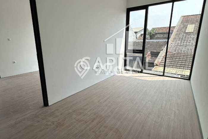 For Sale Hunian Rumah Terawat 2 Kamar di Soekarno Hatta, Bandung For Sale Hunian Rumah Terawat 2 Kamar di Soekarno Hatta, Bandung