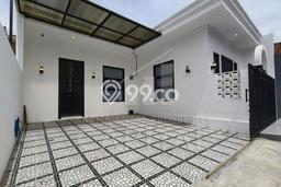 For Sale Hunian Rumah Terawat 2 KT di Setiabudi, Bandung For Sale Hunian Rumah Terawat 2 KT di Setiabudi, Bandung