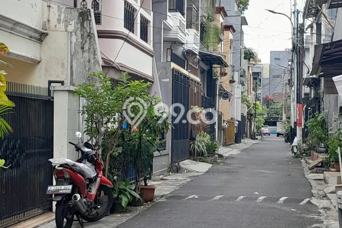Jarang Ada! Rumah Kontrakan 3 Kamar Bagus Siap Huni Tanjung Duren Jarang Ada! Rumah Kontrakan 3 Kamar Bagus Siap Huni Tanjung Duren