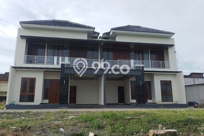 For Sale Rumah 3 Kamar Lokasi Ideal Nyaman dan Strategis di Jombang For Sale Rumah 3 Kamar Lokasi Ideal Nyaman dan Strategis di Jombang