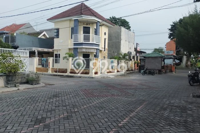 Dijual Rumah 4 Kamar Lokasi Ideal Bagus dan Strategis di Jombang Dijual Rumah 4 Kamar Lokasi Ideal Bagus dan Strategis di Jombang