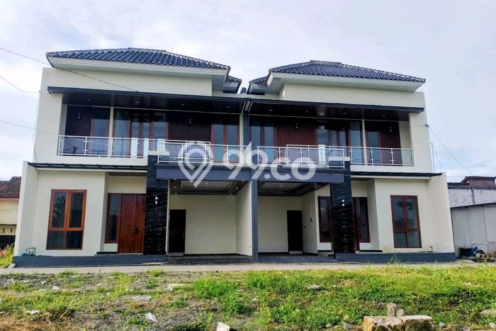 For Sale Rumah 3 Kamar Lokasi Ideal Nyaman dan Strategis di Jombang For Sale Rumah 3 Kamar Lokasi Ideal Nyaman dan Strategis di Jombang