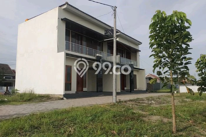 For Sale Rumah 3 Kamar Lokasi Ideal Nyaman dan Strategis di Jombang For Sale Rumah 3 Kamar Lokasi Ideal Nyaman dan Strategis di Jombang