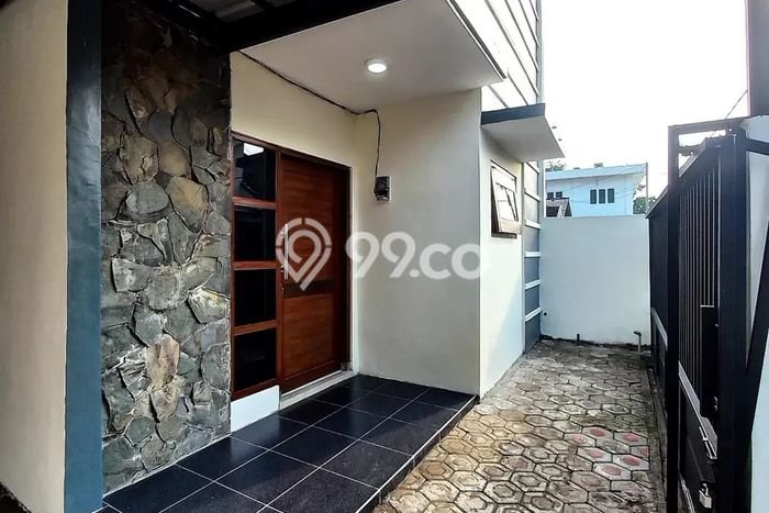 Jual Rumah Harga Miring Jombang Punya 3 KT & LT 105m2 Jual Rumah Harga Miring Jombang Punya 3 KT & LT 105m2