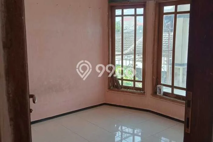 Dijual Rumah Strategis Bagus Punya 4 KT di Jombang Jombang SHM Dijual Rumah Strategis Bagus Punya 4 KT di Jombang Jombang SHM