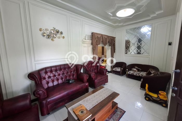 Dijual Rumah 4 Kamar Lokasi Ideal Bagus dan Strategis di Jombang Dijual Rumah 4 Kamar Lokasi Ideal Bagus dan Strategis di Jombang