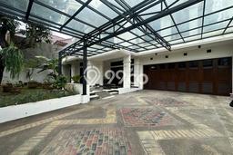 Hunian Mewah LB 380m2 Siap Pakai Desain Elegan di Joglo, Jakarta Barat Hunian Mewah LB 380m2 Siap Pakai Desain Elegan di Joglo, Jakarta Barat