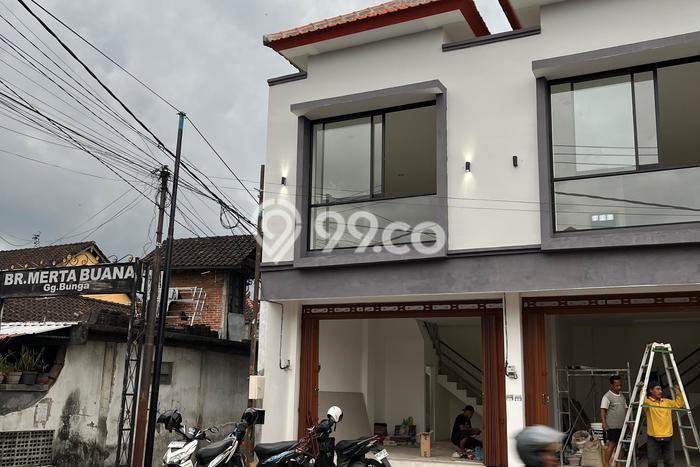 Lokasi Strategis! Dijual Ruko Bisnis di Denpasar Barat, Denpasar Kondisi Baik Lokasi Strategis! Dijual Ruko Bisnis di Denpasar Barat, Denpasar Kondisi Baik