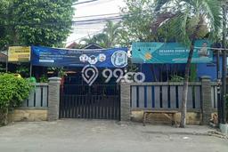 Jual Rumah Luas Elegan Dengan View Eksklusif di Utan Kayu, Jakarta Timur Jual Rumah Luas Elegan Dengan View Eksklusif di Utan Kayu, Jakarta Timur