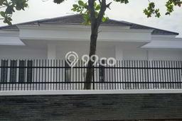 Rumah Luxury Modern Tanpa Renovasi di Jababeka Bekasi Rumah Luxury Modern Tanpa Renovasi di Jababeka Bekasi