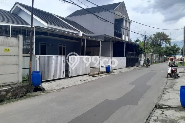 Dijual Rumah Strategis Bagus Punya 2 KT di Arcamanik Bandung SHM Dijual Rumah Strategis Bagus Punya 2 KT di Arcamanik Bandung SHM