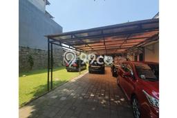 Rumah Elit LB 400m2 Siap Huni Desain Elegan di Buah Batu, Bandung Rumah Elit LB 400m2 Siap Huni Desain Elegan di Buah Batu, Bandung