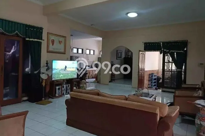 Rumah Modern 5 KT di Soekarno Hatta Bandung Semi Furnished Rumah Modern 5 KT di Soekarno Hatta Bandung Semi Furnished