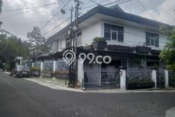 Rumah Luxury Modern Tanpa Renovasi di Sukaluyu Bandung Rumah Luxury Modern Tanpa Renovasi di Sukaluyu Bandung