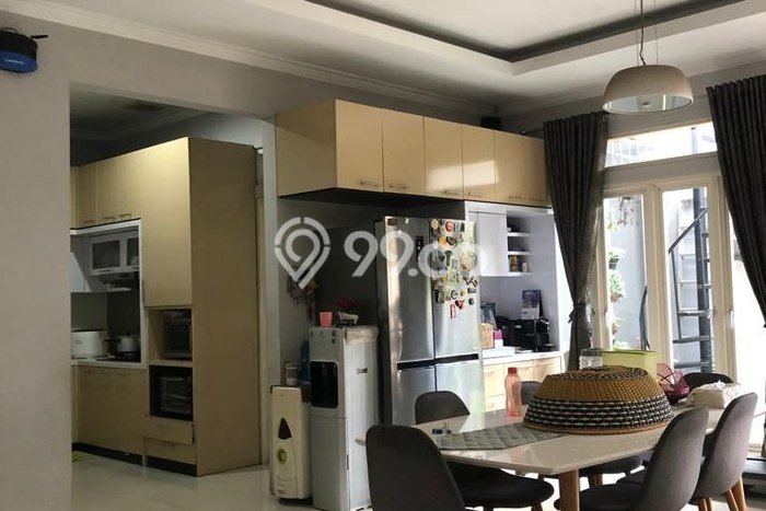 Rumah Eksklusif Siap Huni LT 208m2 di Antapani, Bandung Rumah Eksklusif Siap Huni LT 208m2 di Antapani, Bandung