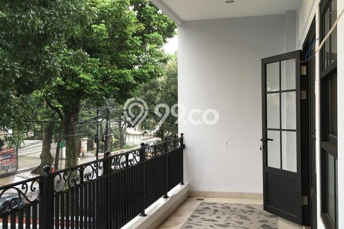 Ruko Dijual di Prime Area Bandung Luas 400m2 Ruko Dijual di Prime Area Bandung Luas 400m2