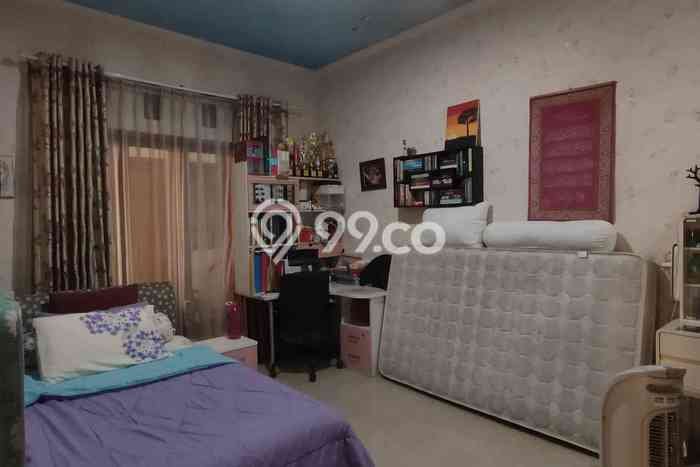 Rumah Luxury Modern Tanpa Renovasi di Jatiwaringin Jakarta Timur Rumah Luxury Modern Tanpa Renovasi di Jatiwaringin Jakarta Timur