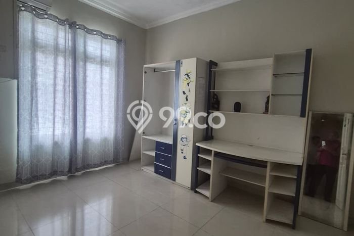 Dijual Rumah Eksklusif 5 KT di Jatiwaringin, Jakarta Timur Dijual Rumah Eksklusif 5 KT di Jatiwaringin, Jakarta Timur