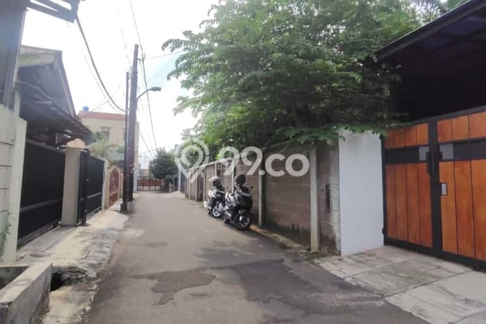 Tanah Dijual Lokasi Strategis di Jakarta Timur dengan Luas 216m2 Tanah Dijual Lokasi Strategis di Jakarta Timur dengan Luas 216m2