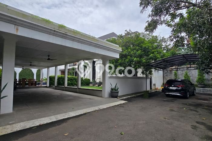 Ready to Use! Premium House LT 480m2 Desain Elegan di Jatiwarna Ready to Use! Premium House LT 480m2 Desain Elegan di Jatiwarna