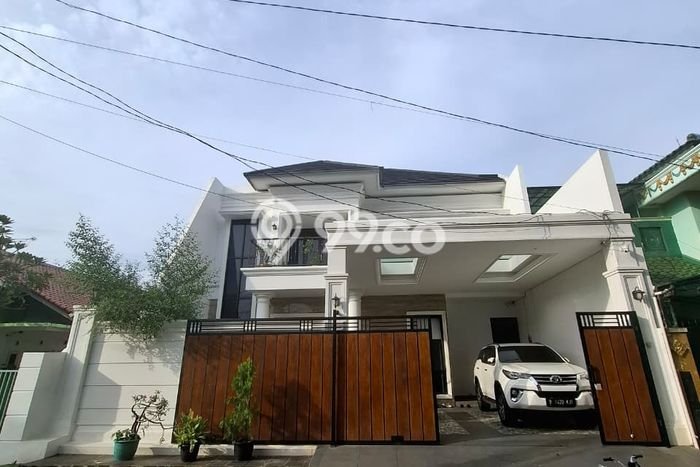 Rumah Luxury Modern Tanpa Renovasi di Jatiwarna Bekasi Rumah Luxury Modern Tanpa Renovasi di Jatiwarna Bekasi