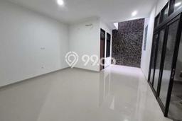 Rumah Elit Modern Siap Huni di Puri Indah Jakarta Barat Rumah Elit Modern Siap Huni di Puri Indah Jakarta Barat