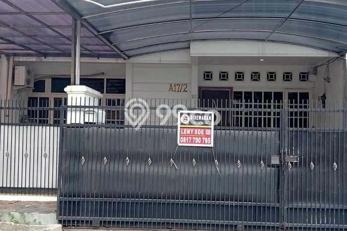 Disewakan! Rumah 3 Kamar Tidur &
2 Kamar Mandi di Joglo, Jakarta Barat Disewakan! Rumah 3 Kamar Tidur &
2 Kamar Mandi di Joglo, Jakarta Barat