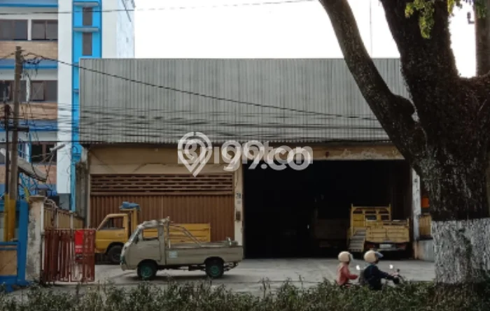Gudang Bagus Dijual LB 1100m2 Lokasi Strategis Malang Area Cocok untuk Bisnis Gudang Bagus Dijual LB 1100m2 Lokasi Strategis Malang Area Cocok untuk Bisnis