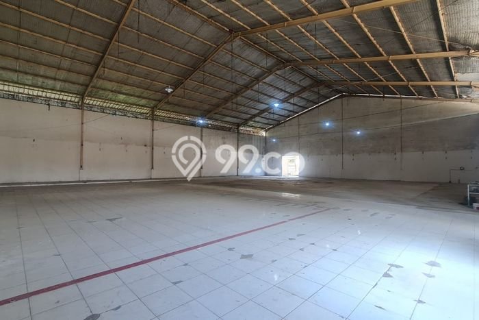 Area Ramai! Gudang Dijual di Cileungsi untuk Bisnis Luas Bangunan 1700m2 Area Ramai! Gudang Dijual di Cileungsi untuk Bisnis Luas Bangunan 1700m2