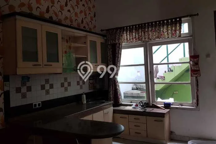 Rumah Bagus Siap Pakai Di Ciracas Luas 225m2 Aman Rumah Bagus Siap Pakai Di Ciracas Luas 225m2 Aman