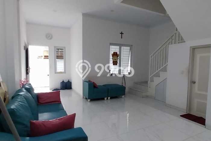 Dijual Rumah 4 Kamar Lokasi Ideal Nyaman dan Strategis di Tanjung Duren Dijual Rumah 4 Kamar Lokasi Ideal Nyaman dan Strategis di Tanjung Duren