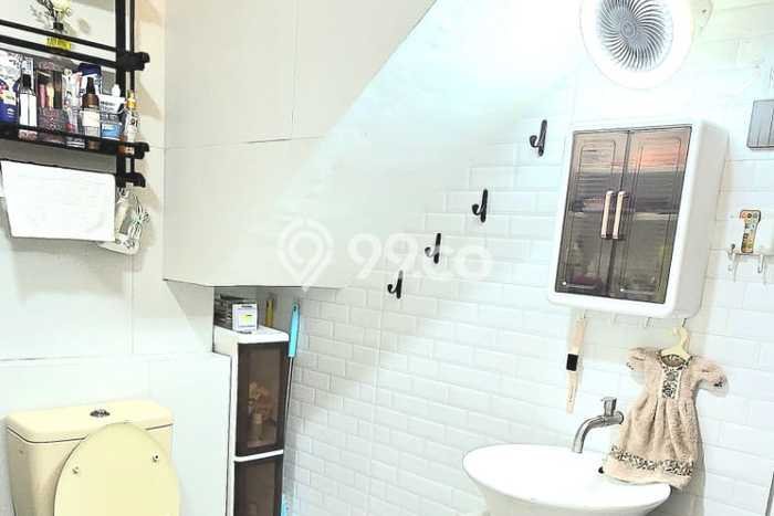 Rumah Minimalis 4 KT LT 112m2 di Taman Palem Rumah Minimalis 4 KT LT 112m2 di Taman Palem