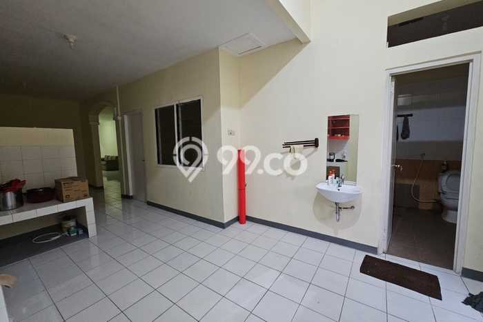 Siap Huni Rumah Mewah 3 Kamar di Karang Tengah Dekat ke Mana Pun Siap Huni Rumah Mewah 3 Kamar di Karang Tengah Dekat ke Mana Pun