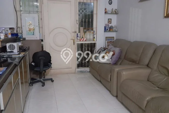 Siap Huni Rumah Mewah 3 Kamar di Karang Tengah Dekat ke Mana Pun Siap Huni Rumah Mewah 3 Kamar di Karang Tengah Dekat ke Mana Pun