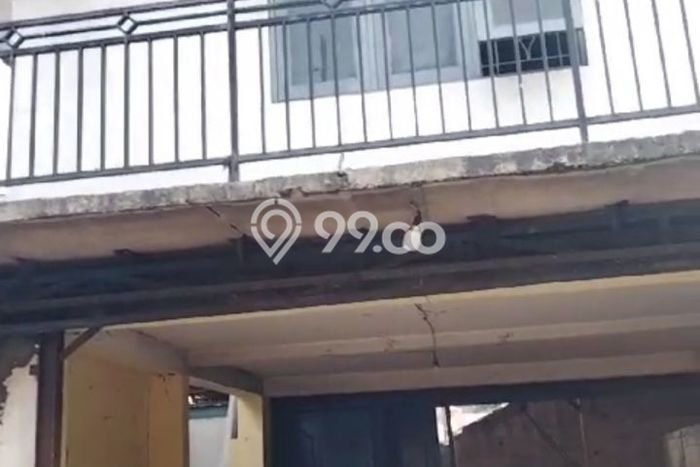 Gudang Bagus Dijual LB 350m2 Lokasi Strategis Bekasi Area Cocok untuk Bisnis Gudang Bagus Dijual LB 350m2 Lokasi Strategis Bekasi Area Cocok untuk Bisnis