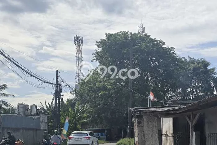 Gudang Disewa di Tangerang dengan LB 600m2 Area Komersial Ramai Gudang Disewa di Tangerang dengan LB 600m2 Area Komersial Ramai