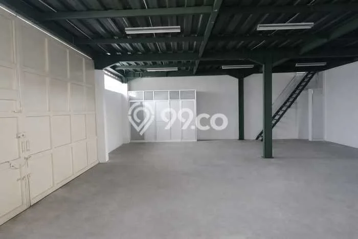 Unit Gudang Disewakan di Kopo di Area Ramai & Strategis Unit Gudang Disewakan di Kopo di Area Ramai & Strategis