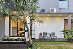 Dijual Rumah Luas Elegan Dengan View Eksklusif di Rempoa, Tangerang Dijual Rumah Luas Elegan Dengan View Eksklusif di Rempoa, Tangerang