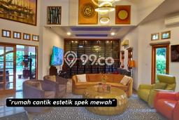 Siap Huni Rumah Mewah 5 Kamar di Jagakarsa Dekat ke Mana Pun Siap Huni Rumah Mewah 5 Kamar di Jagakarsa Dekat ke Mana Pun