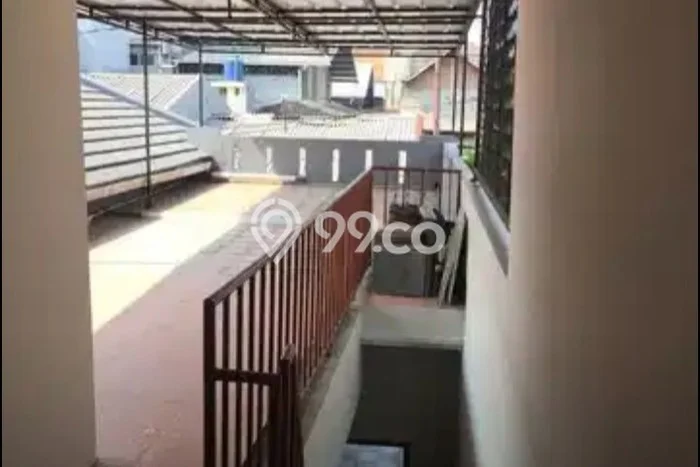 Rumah Disewakan Jakarta Selatan LT 230m2 LB 191m2 Kawasan Pejaten Rumah Disewakan Jakarta Selatan LT 230m2 LB 191m2 Kawasan Pejaten