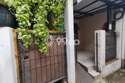 For Sale Hunian Rumah Nyaman 4 Kamar di Pejaten, Jakarta Selatan For Sale Hunian Rumah Nyaman 4 Kamar di Pejaten, Jakarta Selatan