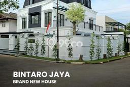 Rumah Elit Modern Tanpa Renovasi di Sektor 9-Bintaro Tangerang Selatan Rumah Elit Modern Tanpa Renovasi di Sektor 9-Bintaro Tangerang Selatan