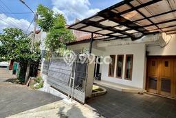 Rumah Elit Modern Siap Huni di Permata Hijau Jakarta Selatan Rumah Elit Modern Siap Huni di Permata Hijau Jakarta Selatan