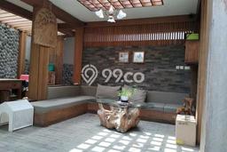 Jual Rumah Mewah Elegan Dengan View Eksklusif di Ciumbuleuit, Bandung Jual Rumah Mewah Elegan Dengan View Eksklusif di Ciumbuleuit, Bandung