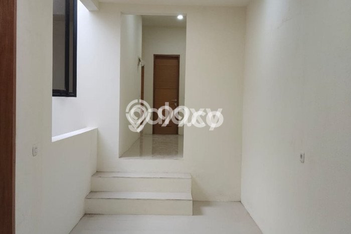 Rumah Minimalis 4 Kamar LT 124m2 di Pakuwon Indah Rumah Minimalis 4 Kamar LT 124m2 di Pakuwon Indah