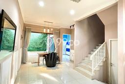 Rumah Luxury Modern Tanpa Renovasi di Graha Raya Tangerang Selatan Rumah Luxury Modern Tanpa Renovasi di Graha Raya Tangerang Selatan