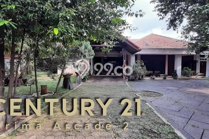 Jarang Ada! Tanah di Kebayoran Lama Punya Luas 1398m2 - Jarang Ada! Tanah di Kebayoran Lama Punya Luas 1398m2 -