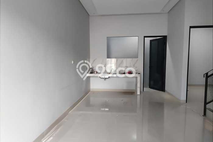 Dijual Rumah Strategis Bagus Punya 3 KT di Ciledug Tangerang SHM Dijual Rumah Strategis Bagus Punya 3 KT di Ciledug Tangerang SHM